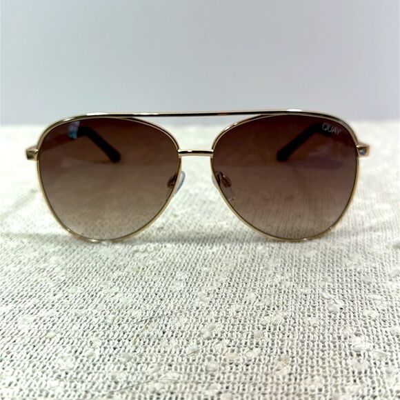 QUAY VIVIENNE Gold Brown Aviator Glasses Sunglasses w Case - Picture 4 of 11
